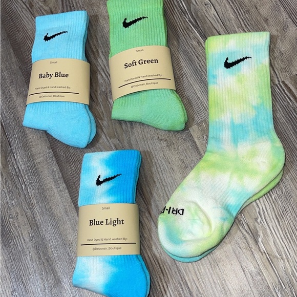 Tie dye Nike Pack Socks - 4 PAIRS - Picture 3 of 5